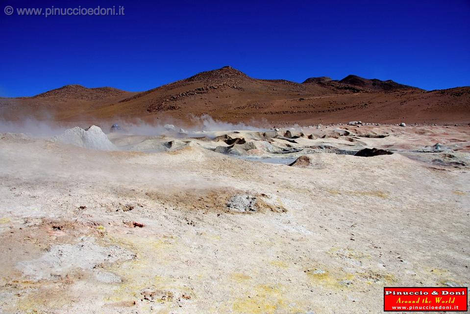 BOLIVIA 2 - Geyser Sol de Manana - 03.jpg